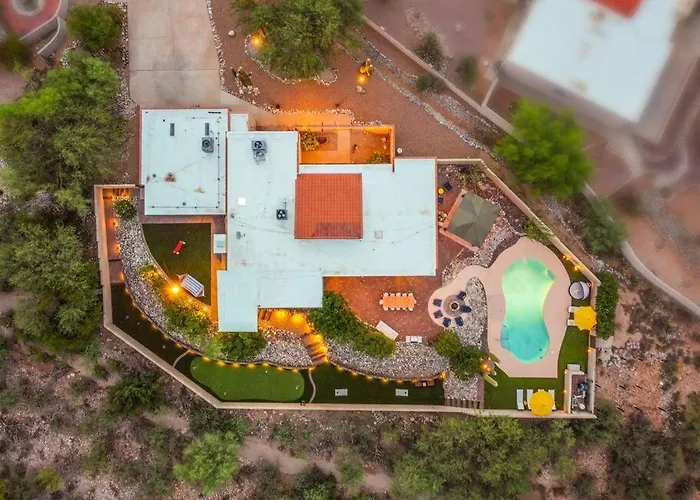 Tucasa - Private Backyard - Theater * Tucson