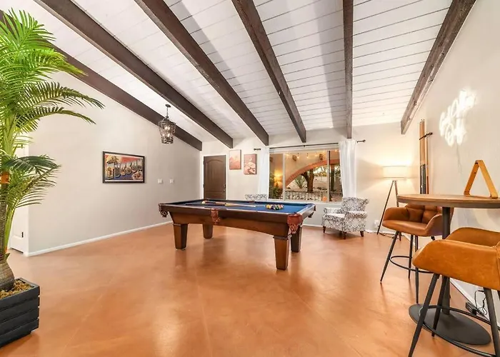 Tucasa - Private Backyard - Theater Holiday home Tucson
