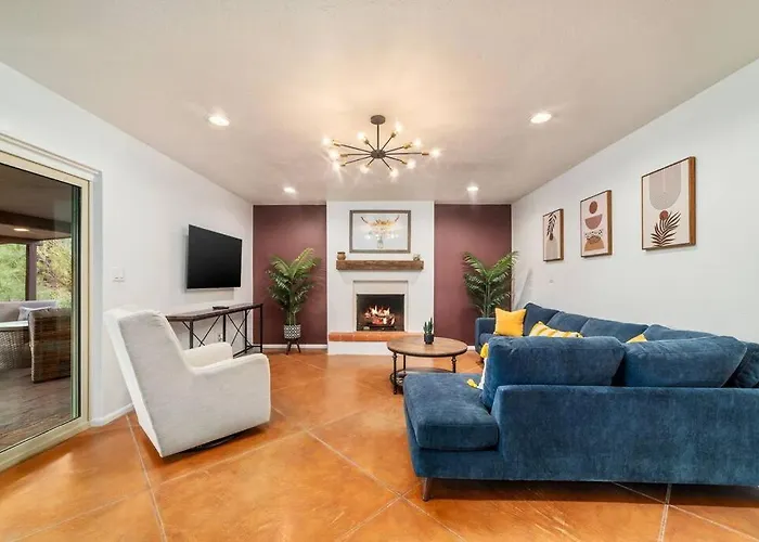 Tucasa - Private Backyard - Theater Holiday home Tucson