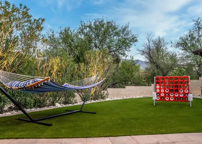 Tucasa - Private Backyard - Theater